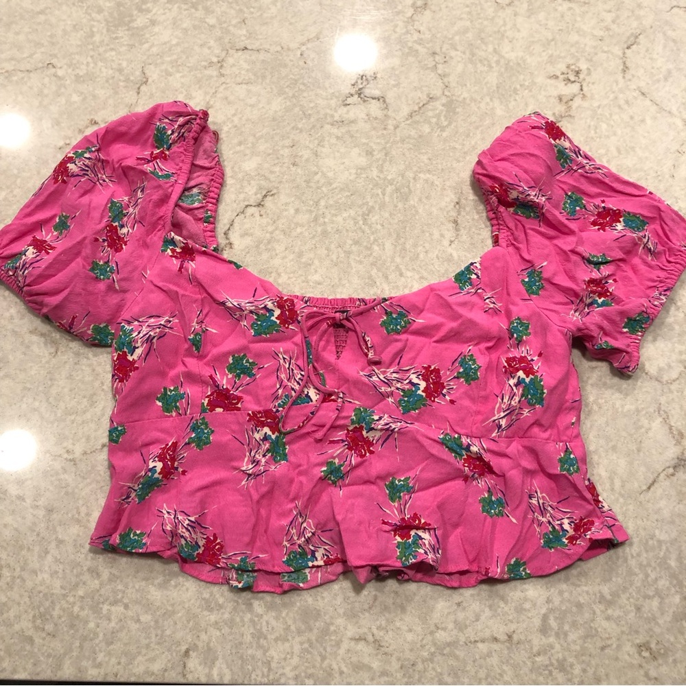 Pink floral croptop